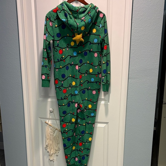Festive Green Hooded Pajama Set with Colorful Lights - Picture 3 of 4